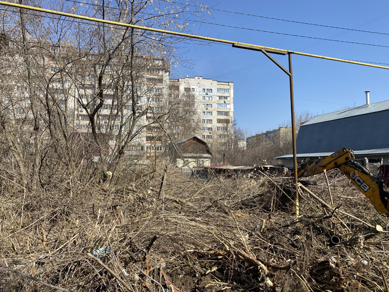 Расчистка участка, Бригадная